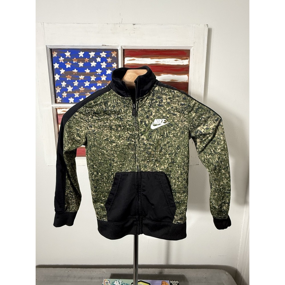 NIKE‎ Boy's Green Camo Track Jacket Size 4 XS